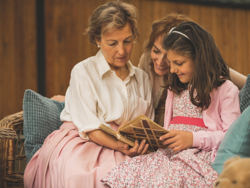 benefits of creating a memory book bringing the family together